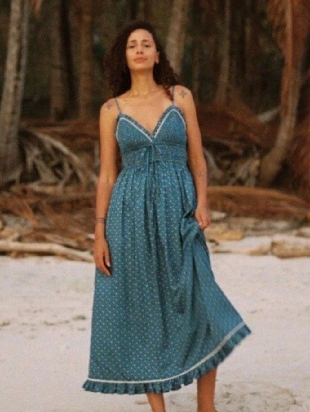 ISO Christy Dawn natasha in blue essence M, L, XL